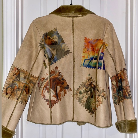 Elegant Faux Suede and Fur Jacket with Horse Motif - Picture 9 of 9